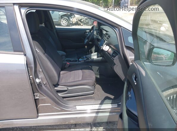 1N4CZ1CV5SC561219 2025 NISSAN LEAF Gray Widok wnętrza z przodu