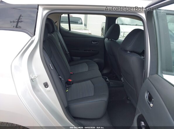1N4CZ1CV7SC557611 2025 NISSAN LEAF Gray VIN sticker view