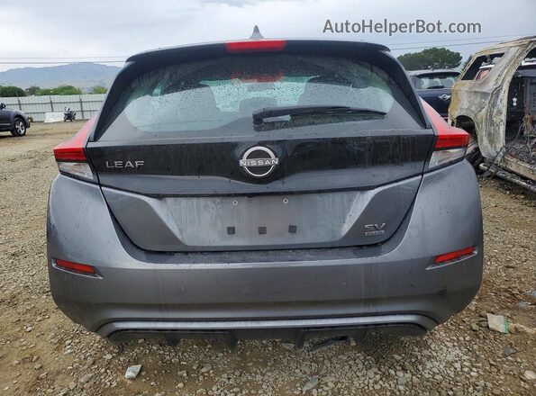 1N4CZ1CV9RC552811 2024 NISSAN LEAF Silver Вид ззаду