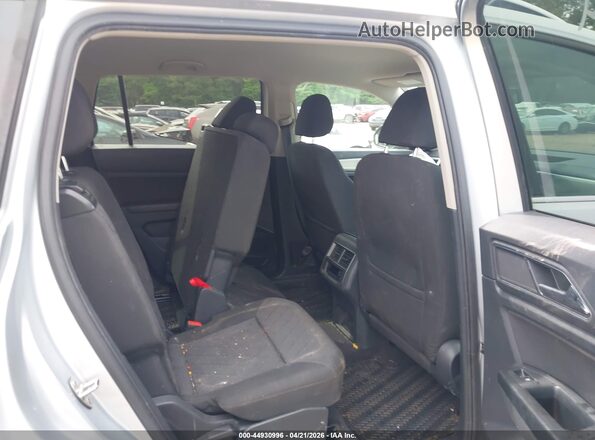 1V2AP2CA4JC535296 2018 VOLKSWAGEN ATLAS Silver VIN կոդի պիտակի տեսք