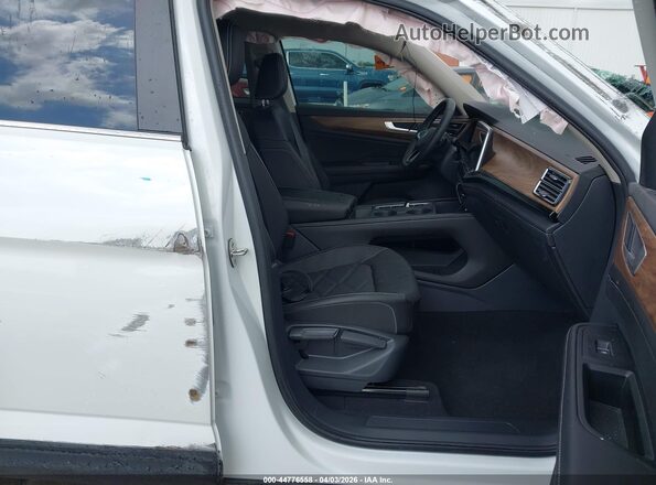 1V2DN2CA8TC528258 2026 VOLKSWAGEN ATLAS White წინა სალონის ხედი