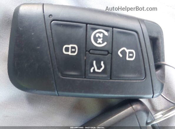 1V2DR2CA3JC533157 2018 VOLKSWAGEN ATLAS Yellow Dashboard view