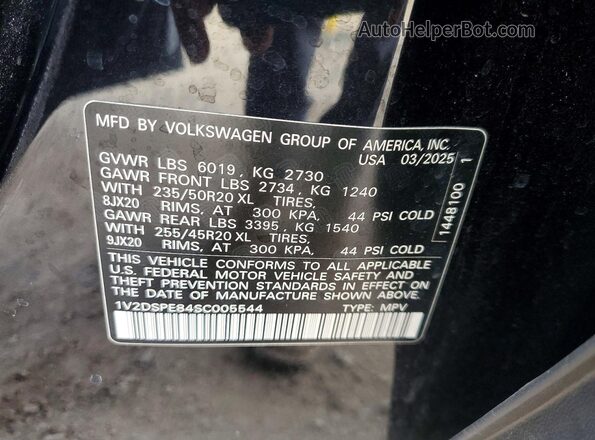 1V2DSPE84SC005544 2025 VOLKSWAGEN ID.4 Black Widok naklejki z numerem VIN
