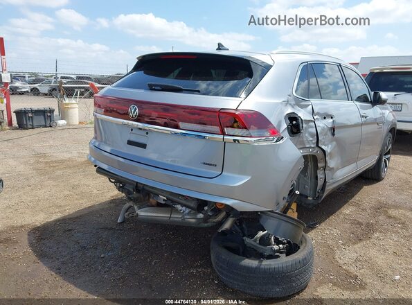 1V2FE2CAXRC236175 2024 VOLKSWAGEN ATLAS Silver Widok z przodu