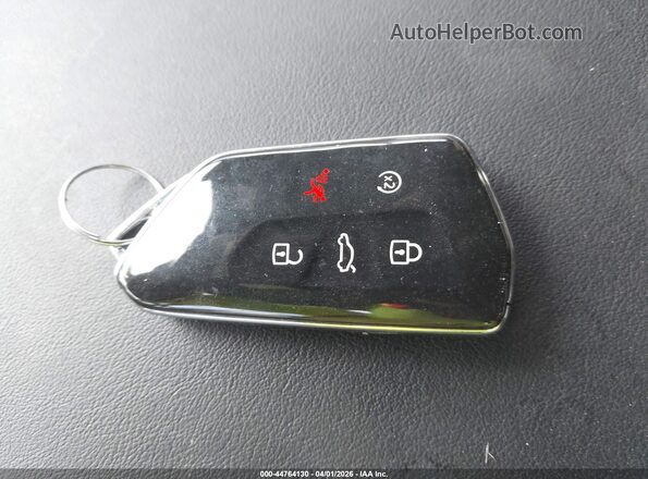 1V2FE2CAXRC236175 2024 VOLKSWAGEN ATLAS Silver Widok deski rozdzielczej