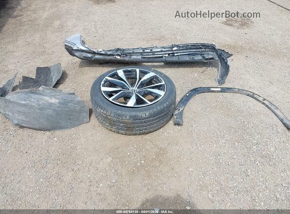 1V2FE2CAXRC236175 2024 VOLKSWAGEN ATLAS Silver Widok zestawu wskaźników