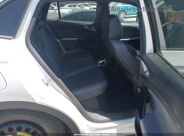 1V2HMPE82PC057631 2023 VOLKSWAGEN ID.4 White Widok naklejki z numerem VIN