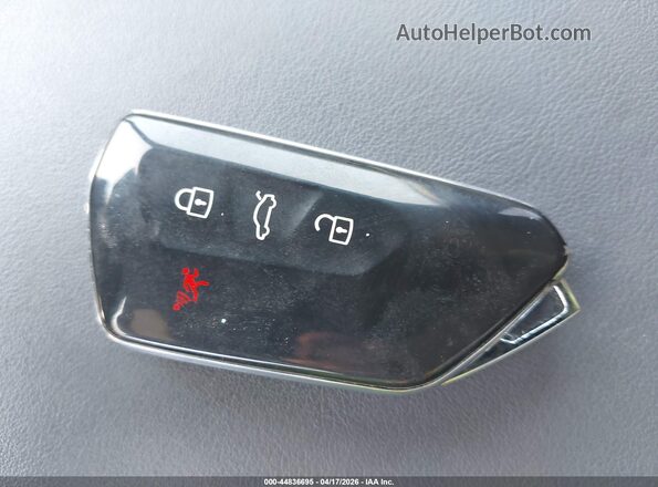 1V2HMPE82PC057631 2023 VOLKSWAGEN ID.4 White Widok deski rozdzielczej