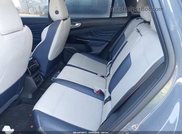 1V2JSPE89SC012895 2025 VOLKSWAGEN ID.4 Gray Widok naklejki z numerem VIN