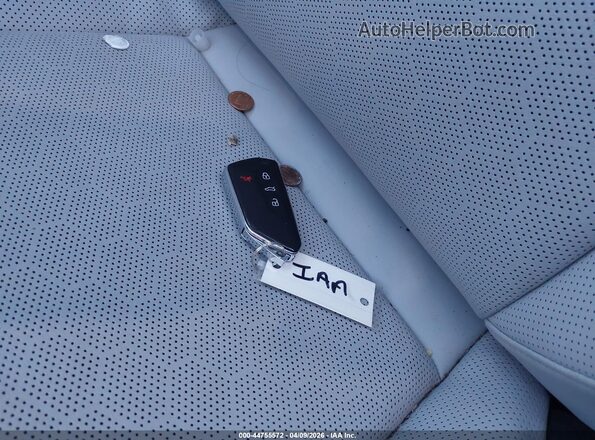 1V2JSPE89SC012895 2025 VOLKSWAGEN ID.4 Gray Widok deski rozdzielczej