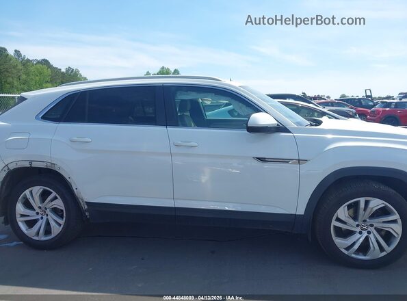 1V2ME2CA0LC220131 2020 VOLKSWAGEN ATLAS White Вид задньої частини салону