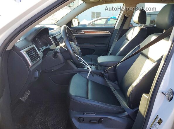 1V2RR2CA2JC561795 2018 VOLKSWAGEN ATLAS Белый Вид салона спереди