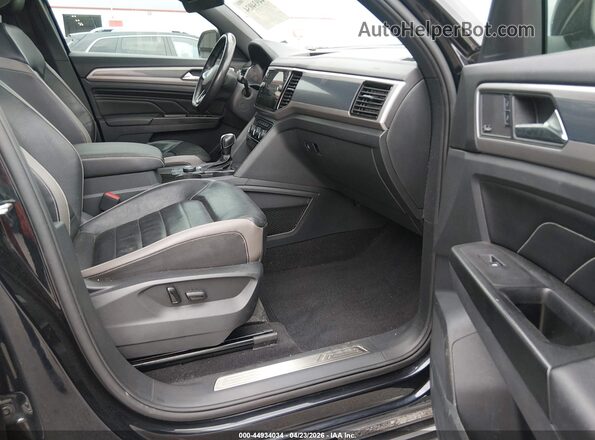 1V2TE2CA2LC223950 2020 VOLKSWAGEN ATLAS Black წინა სალონის ხედი