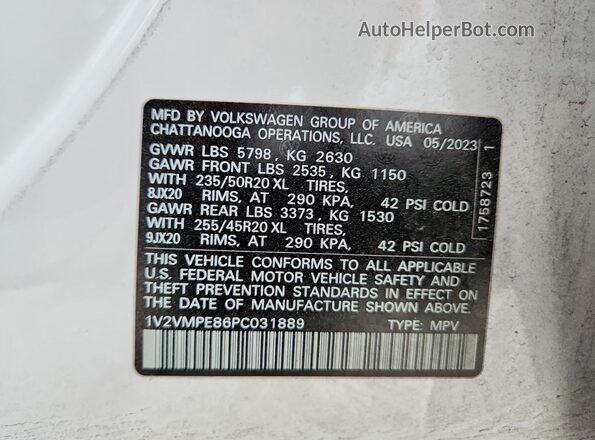 1V2VMPE86PC031889 2023 VOLKSWAGEN ID.4 White Vista de la etiqueta del VIN