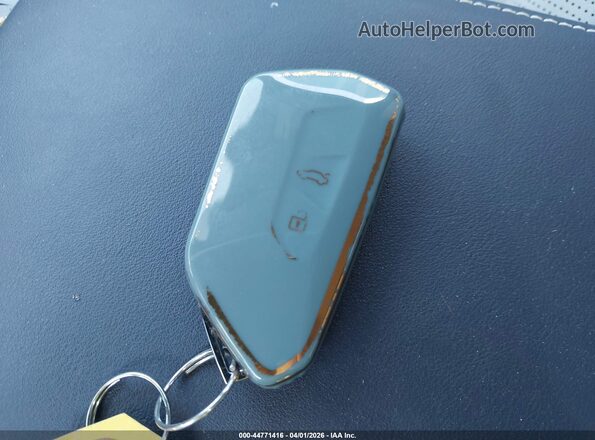 1V2VRPE89SC016054 2025 VOLKSWAGEN ID.4 Black Widok deski rozdzielczej