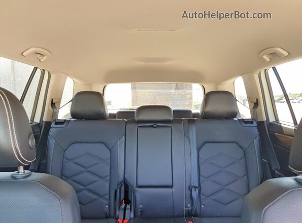 1V2WR2CA2RC533834 2024 VOLKSWAGEN ATLAS White Widok tylnych siedzeń