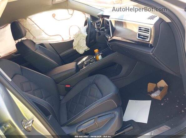 1V2WR2CA7SC565877 2025 VOLKSWAGEN ATLAS Silver Widok wnętrza z przodu