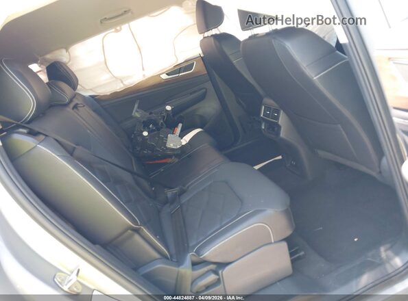 1V2WR2CA7SC565877 2025 VOLKSWAGEN ATLAS Silver Widok naklejki z numerem VIN