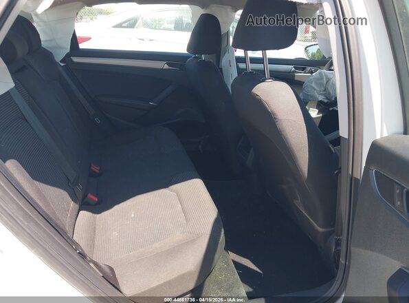 1VWAS7A32GC026685 2016 VOLKSWAGEN PASSAT Белый 