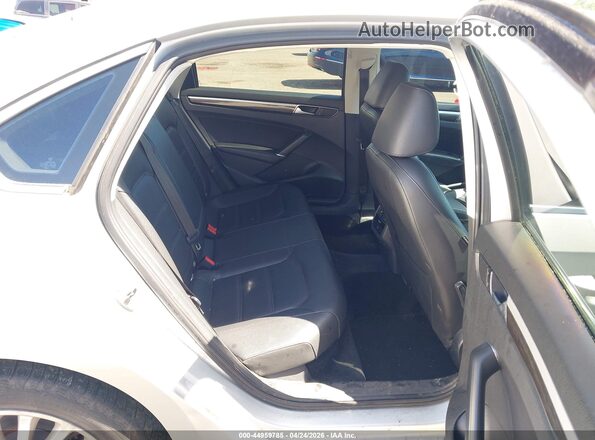 1VWBT7A34GC032652 2016 VOLKSWAGEN PASSAT Silver Vista de la etiqueta del VIN