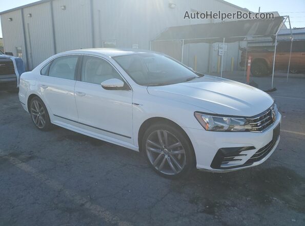 1VWDT7A35HC049082 2017 VOLKSWAGEN PASSAT Белый Передняя правая четверть
