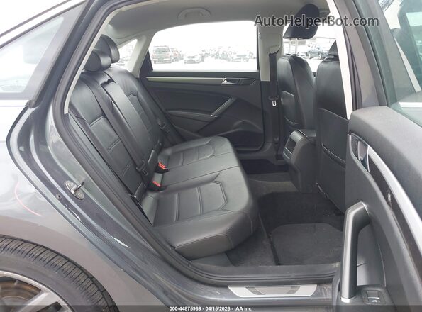 1VWDT7A3XHC048803 2017 VOLKSWAGEN PASSAT Gray VIN sticker view