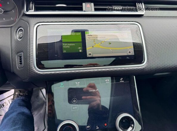 SALYB2RN2JA713834 2018 LAND ROVER RANGE ROVER Black Widok tylnych siedzeń