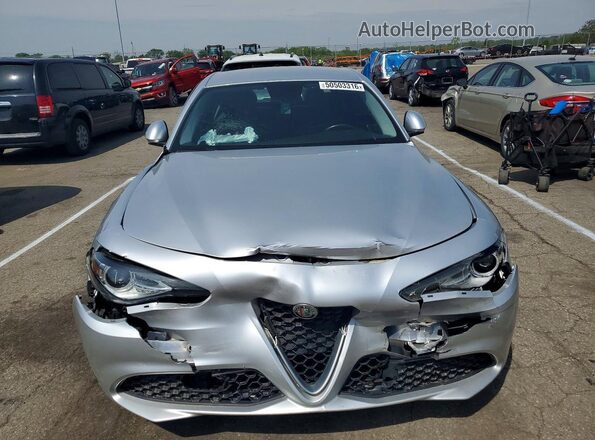 ZARFAEDN8H7528565 2017 ALFA ROMEO GIULIA Серебряный Вид сзади