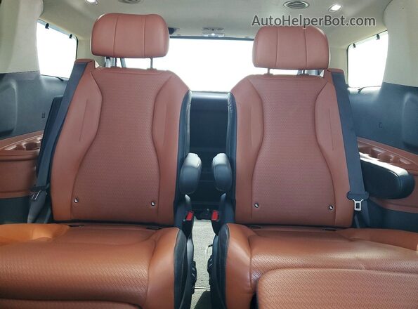 KNDNE5H35N6146160 2022 KIA CARNIVAL Blue Вид задньої частини салону