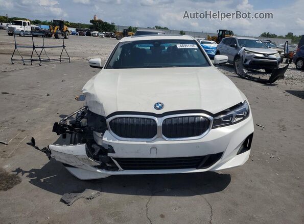 3MW39FF08P8C93771 2023 BMW 3 SERIES White Widok z tyłu