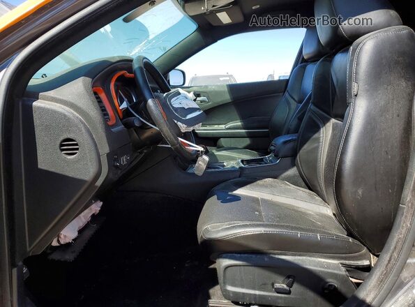 2C3CDXBG9KH753260 2019 DODGE CHARGER Двухцветный Вид панели приборов