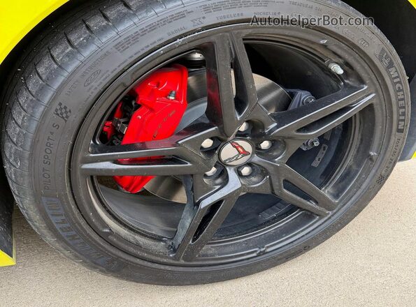 1G1YA3D44R5102702 2024 CHEVROLET CORVETTE Желтый Вид подкапотного пространства