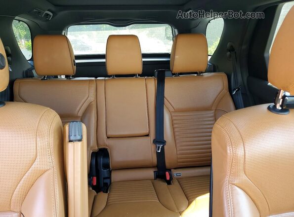 SALRR2RK9JA071201 2018 LAND ROVER DISCOVERY White Vista interior trasera