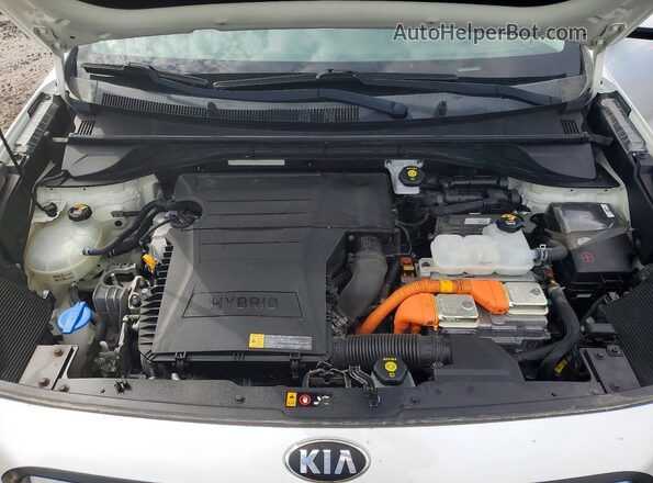 KNDCB3LC0K5246132 2019 KIA NIRO White Widok komory silnika