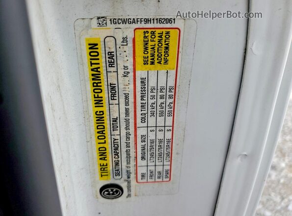 1GCWGAFF9H1162061 2017 CHEVROLET EXPRESS White 