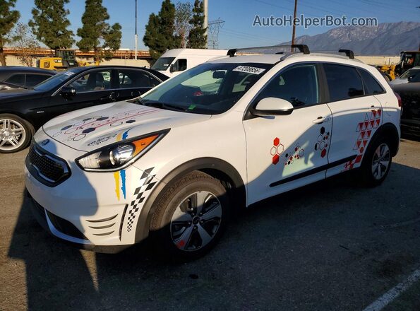 KNDCB3LC2K5284266 2019 KIA NIRO White Задня ліва чверть