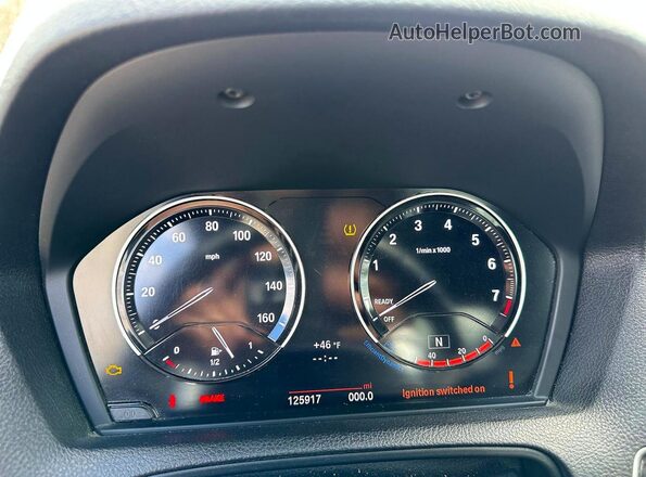 WBA2J7C51JVB28483 2018 BMW M2 White Vista de los asientos traseros