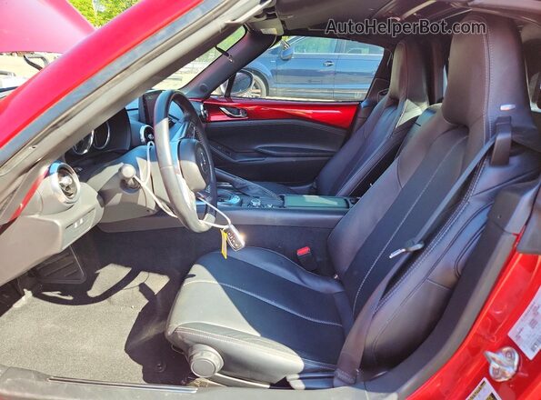 JM1NDAM73P0552108 2023 MAZDA MX-5 Red Vista del salpicadero