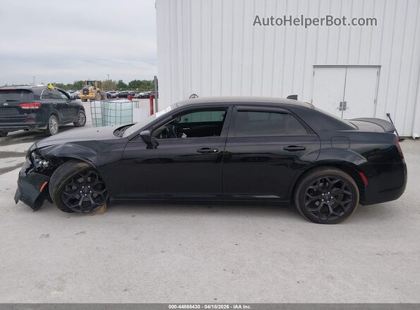 2C3CCAAG1KH663926 2019 CHRYSLER 300 Черный Панорамный вид салона 360°