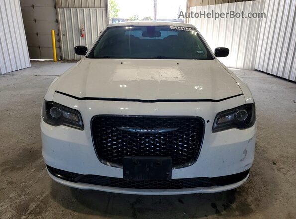 2C3CCAAG3LH164336 2020 CHRYSLER 300 White Вид спереду