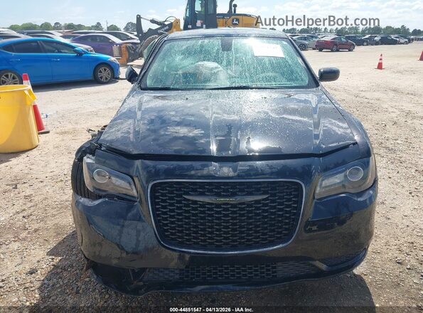 2C3CCAAG3PH684154 2023 CHRYSLER 300 Черный Вид щитка приборов