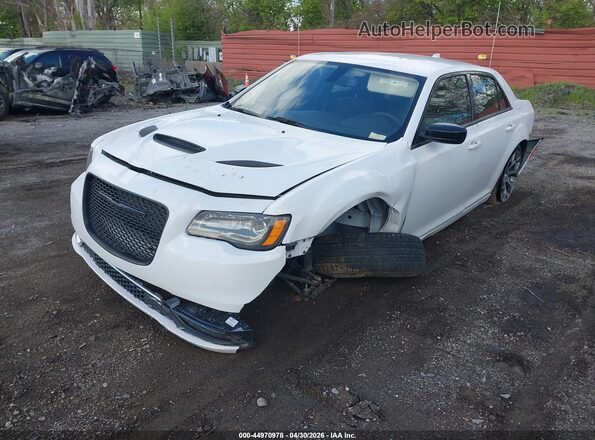 2C3CCAAG4NH256574 2022 CHRYSLER 300 White Առջևի ձախ երեք քառորդ տեսարան