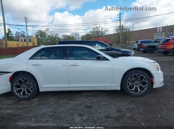 2C3CCAAG4NH256574 2022 CHRYSLER 300 White Սարքավորումների վահանակի տեսք