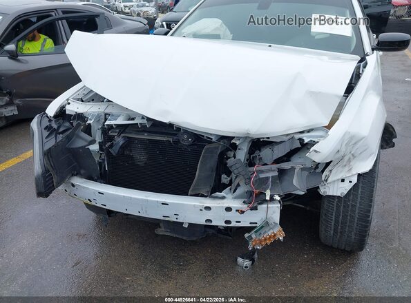 2C3CCAAGXPH676746 2023 CHRYSLER 300 White Դիմացի տեսք