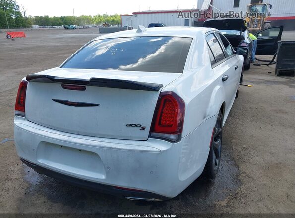 2C3CCABG0PH537465 2023 CHRYSLER 300 Белый Задняя правая четверть