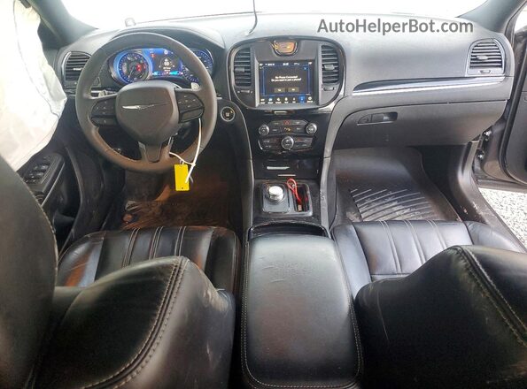 2C3CCABG0PH585211 2023 CHRYSLER 300 Серый Вид панели приборов