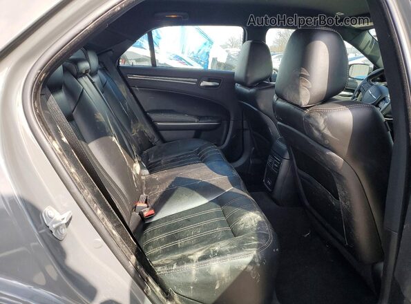 2C3CCABG1KH565980 2019 CHRYSLER 300 Gray Widok tylnych siedzeń