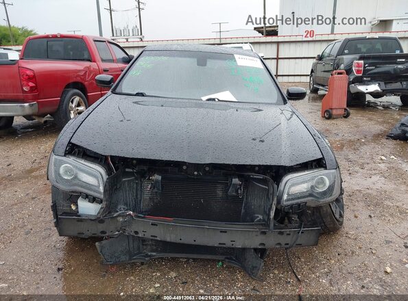 2C3CCABG7KH682687 2019 CHRYSLER 300 Black უკანა სალონის ხედი