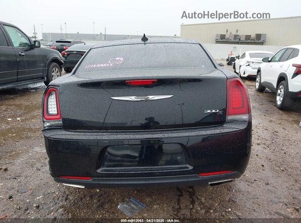 2C3CCABG7KH682687 2019 CHRYSLER 300 Black 