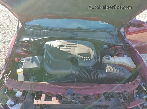 2C3CCABG7MH585461 2021 CHRYSLER 300 Maroon Rear interior view